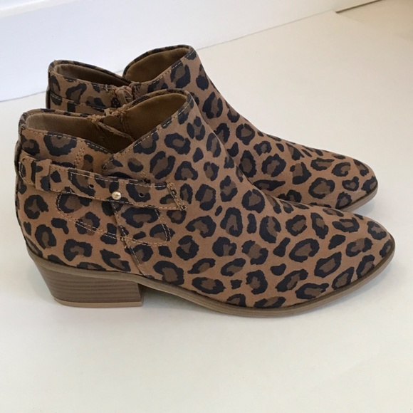 OLD NAVY Leopard Ankle Boots Low Block Heel Booties NWOT Women’s Size 6 - Picture 16 of 16